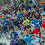 Im Laufschritt durchs Veedel. Copyright: Köln Marathon