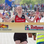 Die Siegerin der Deutschen Halbmarathon-Meisterschaften: Susanne Hahn. Copyright: Norbert Wilhelmi - FREIBURG MARATHON 2014