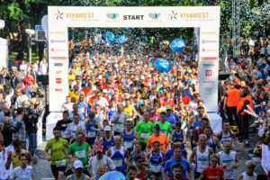 Start des 2. VIVAWEST-Marathons. Foto: MMP