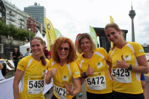 Deutsche Post Ladies Run in Düsseldorf. Plätze 1 bis 3 über 5 Kilometer und die viert-platzierte Lucy Diakovska. Foto: MMP