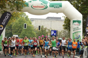 Der Start des Hochwald Gourmet-Halbmarathons