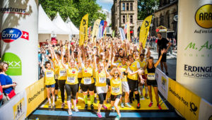 Deutsche Post Ladies Run kurz vor dem Start. Foto-Copyright: MMP