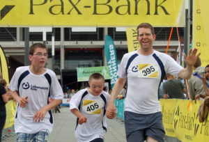 Läufer beim Kölner Stadionlauf. Copyright: pulsschlag