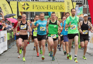 Start des 10 km-Laufs. Copyright: pulsschlag