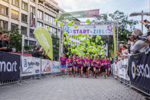 Frauenlaufs in Hannover, kurz nach dem Start. Foto: Christopher Busch