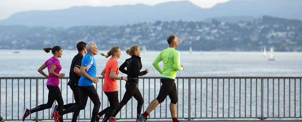 Ab dem 21. Mai 2017 schlagen Läuferherzen auf dem Green Marathon Zürich höher. Sie erleben die Stadt auf der durchgehend beschilderten und kilometrierten Marathonstrecke von ihrer grünen und landschaftlich besonders reizvollen Seite. Quelle: Green Marathon