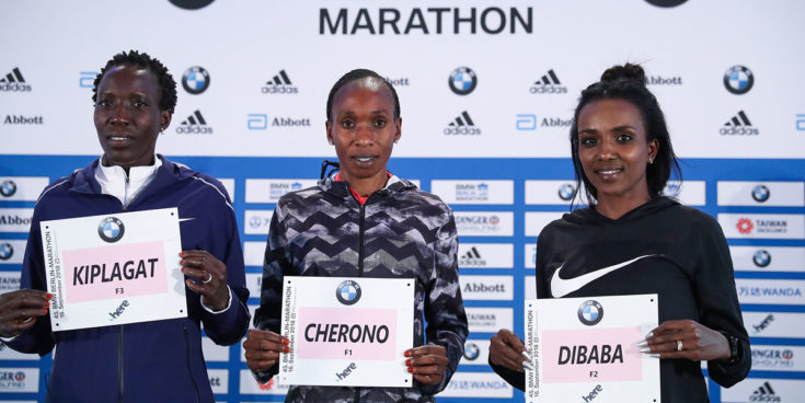 Top-Trio bereit für den BMW BERLIN-MARATHON 2018 (Edna Kiplagat, Gladys Cherono und Tirunesh Dibaba). Fotoquelle: SCC EVENTS/photorun