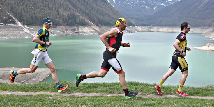 Läufer beim Ötzi Alpin Marathon. Quelle: Newspower.it